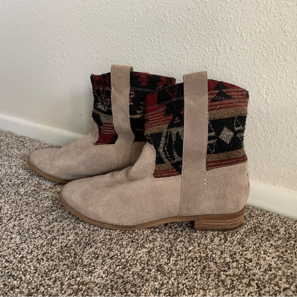 Toms Aztec shirt boot